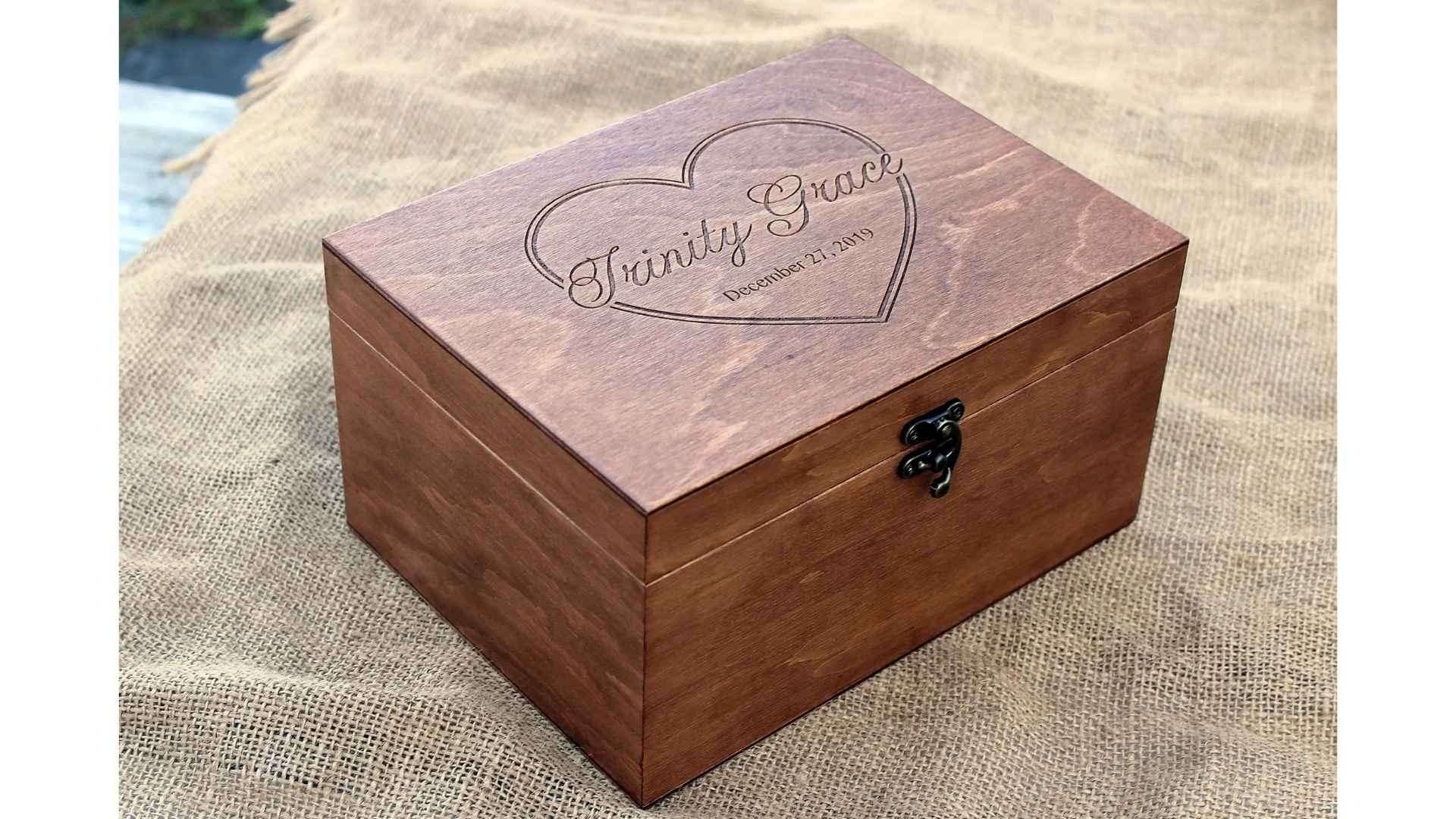 custom-wooden-boxes-with-logo-thatuwood