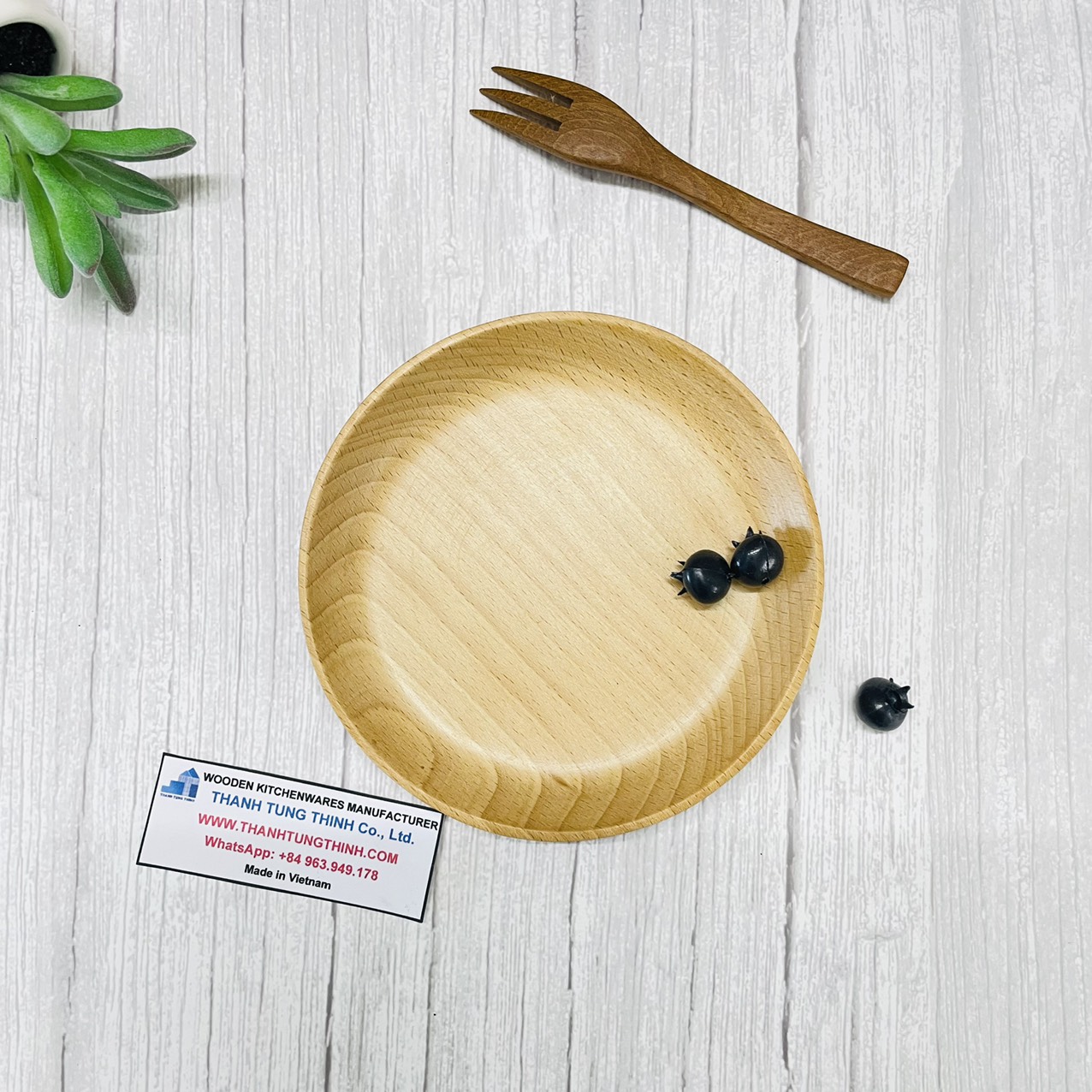 Manufacturer of Basic round wooden tray