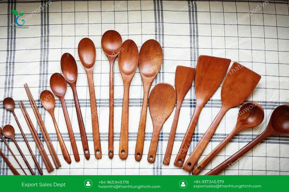 Muỗng Gỗ VS Muỗng Nhựa: Lựa Chọn Nào An Toàn Cho Sức Khỏe? 3 Muỗng Gỗ VS Muỗng Nhựa: Lựa Chọn Nào An Toàn Cho Sức Khỏe?
