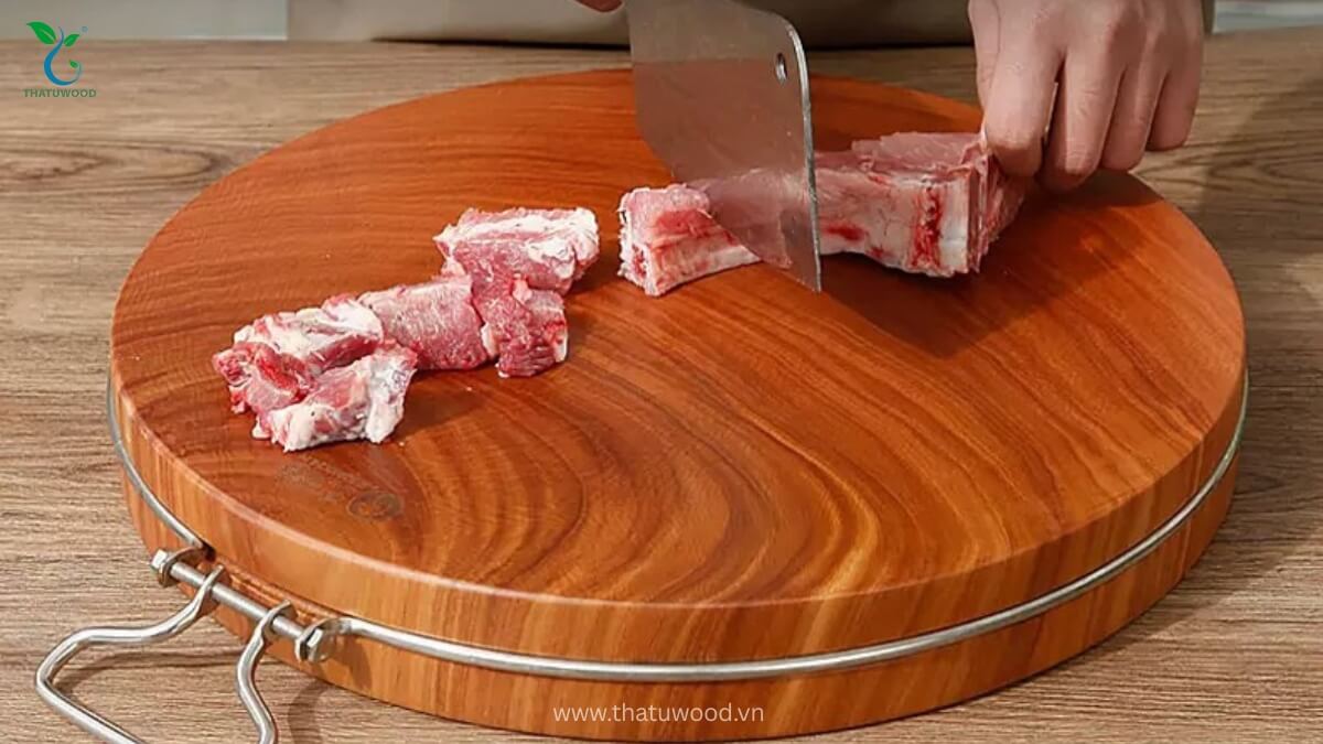 Những hạn chế của thớt gỗ nghiến